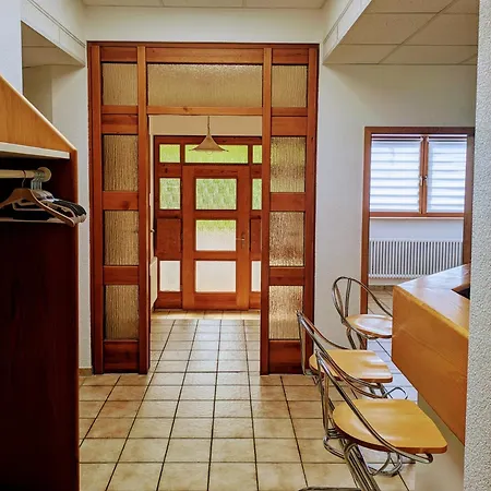 4 Zimmer Geraeumige Und Ruhig Gelegene Ferien- Und Monteurwohnung Nur Fuer Sie Allein Aujvari Vermietungen Spiegelberg Exterior photo