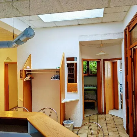 4 Zimmer Geraeumige Und Ruhig Gelegene Ferien- Und Monteurwohnung Nur Fuer Sie Allein Aujvari Vermietungen Spiegelberg Exterior photo
