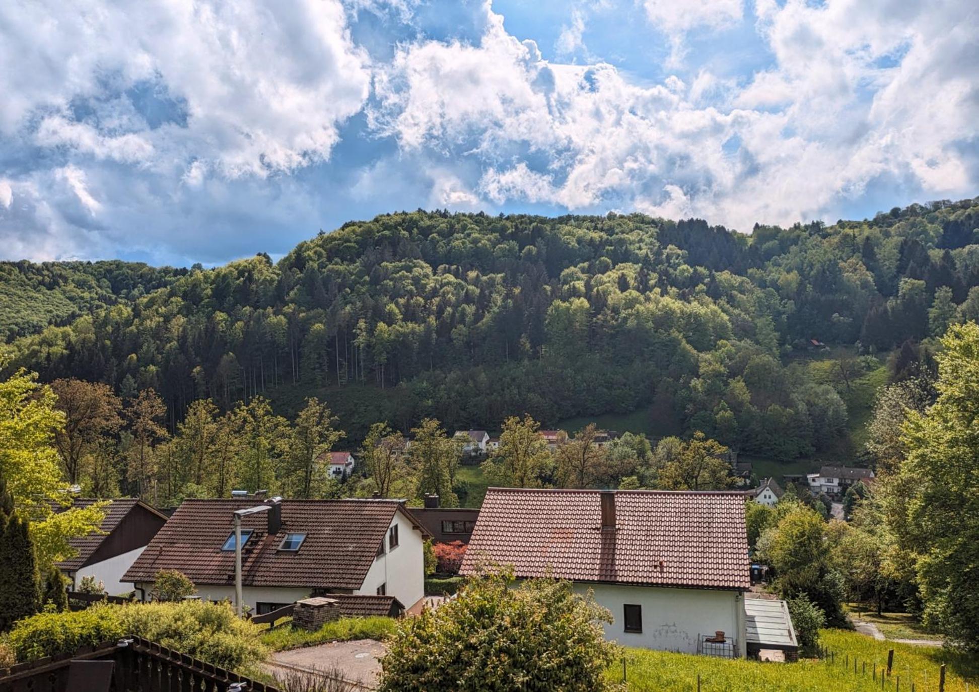 4 Geraeumige Und Ruhig Gelegene Ferien- Und Monteurwohnung Nur Fuer Sie Allein Aujvari Vermietungen *
