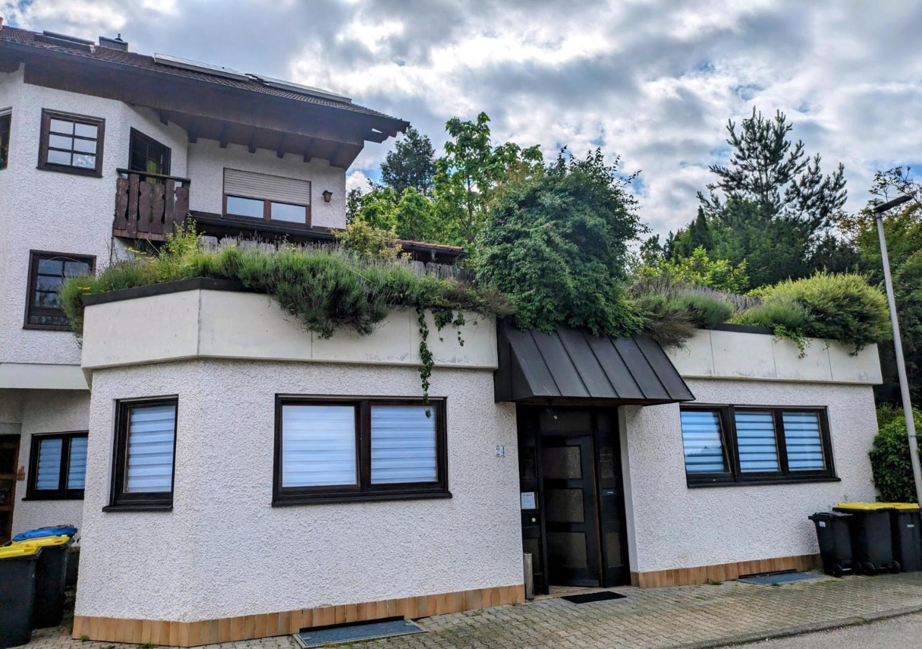 Apartment 4 Geraeumige Und Ruhig Gelegene Ferien- Und Monteurwohnung Nur Fuer Sie Allein Aujvari Vermietungen Spiegelberg