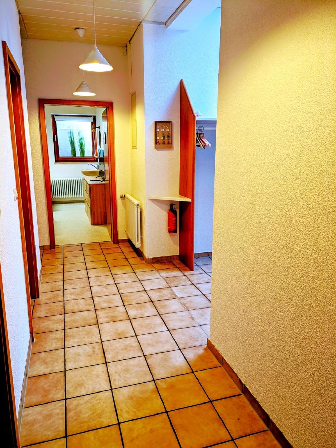 4 Geraeumige Und Ruhig Gelegene Ferien- Und Monteurwohnung Nur Fuer Sie Allein Aujvari Vermietungen Apartment *